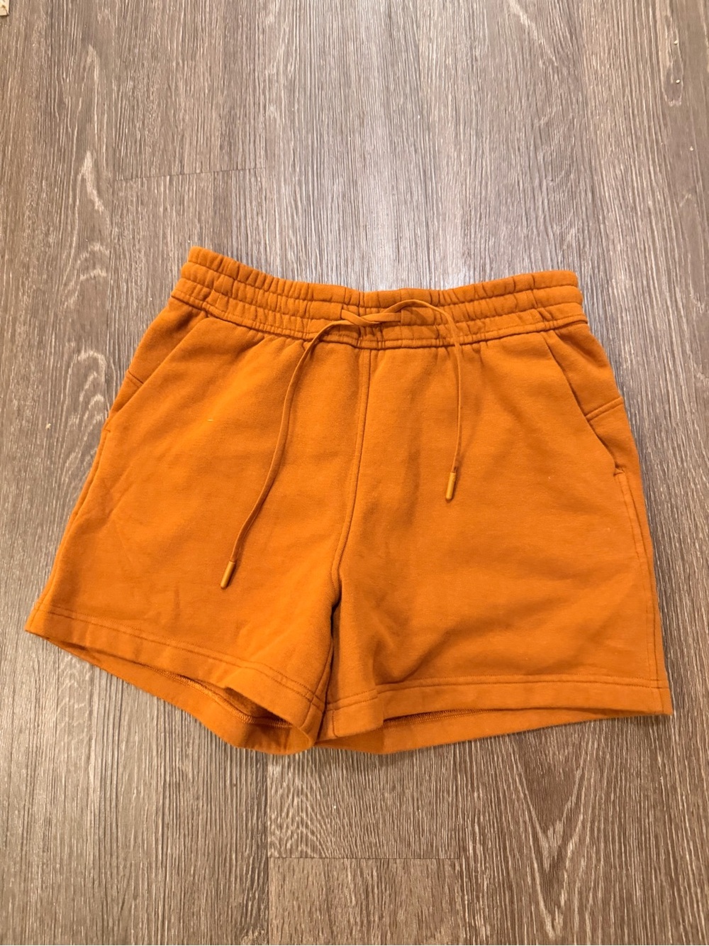Lululemon Fleece Sweat Shorts Size 6 Rust/Burnt Orange Like New